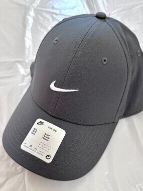 NEW Nike Swoosh Logo Mens Adult DrI-FIT Outdoor Running Athletic Sport Train M/L